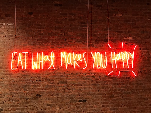 Lighted Up Sign - Eat What Makes You Happy