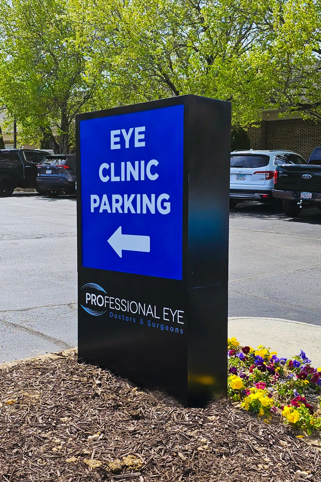 Professional Eye Associates Outdoor Wayfinder Signs by Visual Impression Sign Solutions in Chattanooga TN
